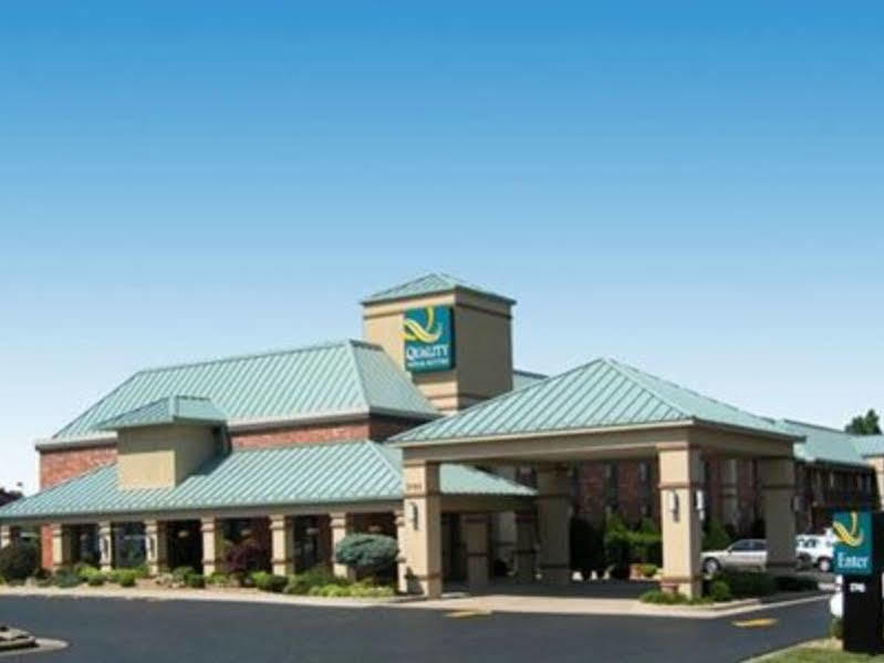 Quality Inn & Suites North Спрингфилд Экстерьер фото